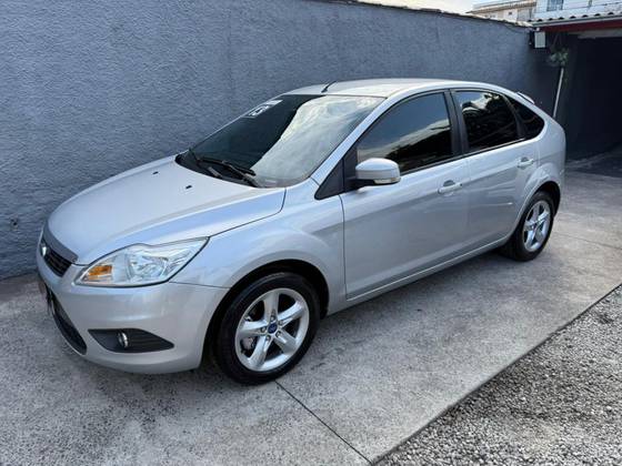 FORD FOCUS 2.0 GLX 16V FLEX 4P MANUAL